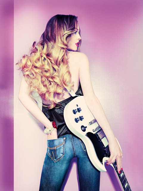 lindsay-lohan-fornarina-ads